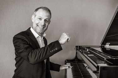 Jazzperlen im Streichgewand - mit Roger Näf