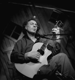 Lucerne Guitar Concerts - Festival: Pierre Bensusan