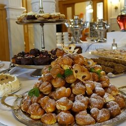 Sonntags - "Tea-Time" mit hausgemachten Kuchen