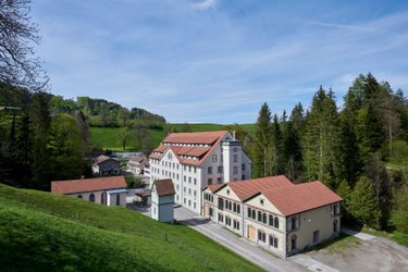 Kurzführungen Spinnerei, Weberei, Wasserkraft
