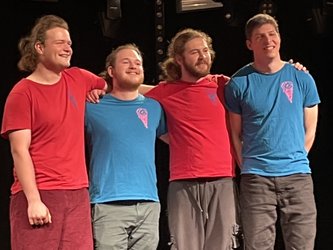 Mitmach-Bühne - Improvisationstheater mit den Impro-Leck-TuEllen