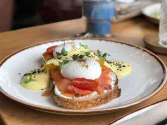 Sonntagsbrunch mit der Jodlergruppe Schafhausen Tschentenalp