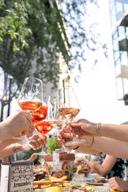 Weindegustation mit Zürischum im Armando's Pane e Vino