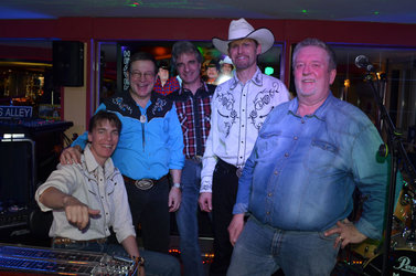 Saddle Creek Country Band