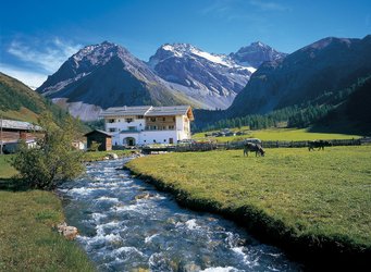 1. August-Brunch: Conrad’s Hoflädeli und Walserhuus Sertig