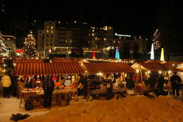 Weihnachtsmarkt auf dem Seehofseeli Davos Weihnachtsmarkt auf dem Seehofseeli Davos