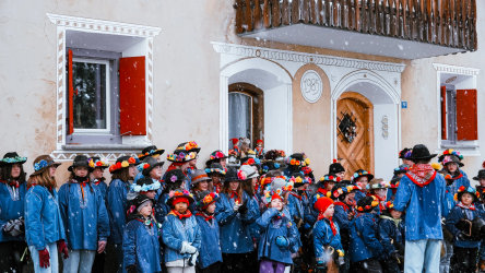 Chalandamarz in S-chanf, Susauna, Chapella und Cinuos-chel Chalandamarz in S-chanf, Susauna, Chapella und Cinuos-chel