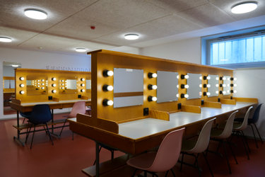 BLICK INS KURTHEATER