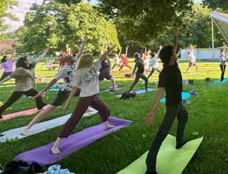 Yoga am Abend