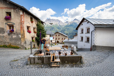 Engadiner Brunnenbad – bügl public