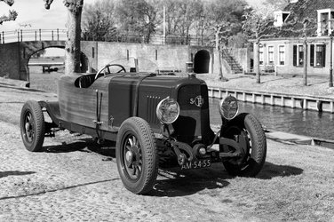 Strassenfest „100 Jahre Automobil in Graubünden“