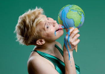 Nina Wägli: over&out