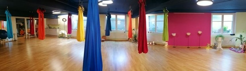 Yoga im Tuch - schwebende Freude in spielerischer Leichtigkeit erleben