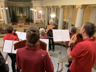 Sonntagabendmusik mit dem Badener Panflötenchor