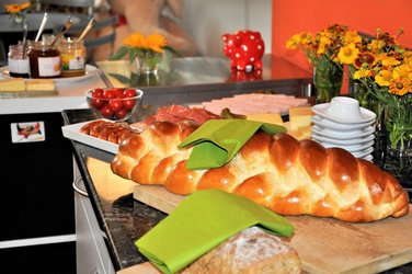 1. August Brunch & Streichmusik