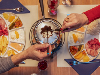 BLS Schifffahrt: Fondue-Chinoise-Schiff Thunersee