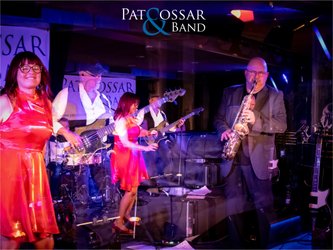 Kulturbühne und Pat Cossar Band