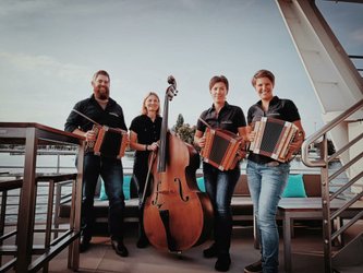 Schwyzerörgeliquartett Rigigruess