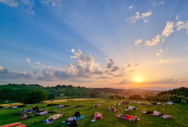 Sunset-Yoga mit Apéro in Fischbach 03.06.