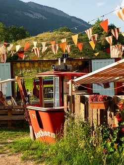 Polenta7000 - Bar im Sonnenuntergang