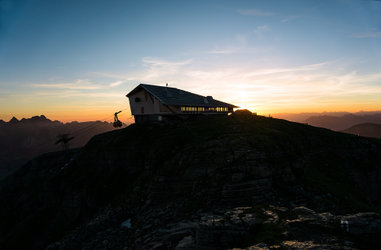 Sonnenaufgang auf dem Chäserrugg