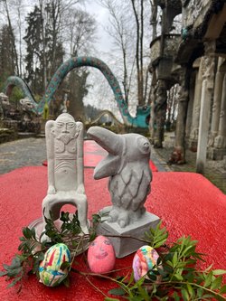 Ostereiersuche im Bruno Weber Park