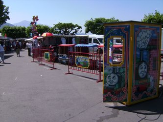 Pfingstmarkt mit Kinderattraktion