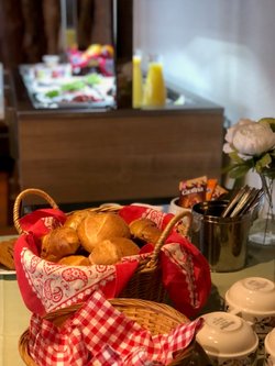 Sonntagsbrunch im Hotel Rhodannenberg