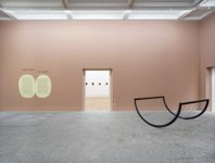 Melvin Edwards, Ausstellungsansicht Kunsthalle Bern, 2025