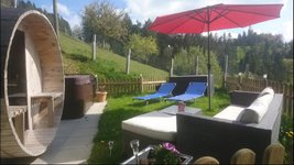 Private Wellness-Oase mit Sauna & Whirlpool nur für Sie reserviert