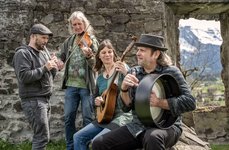 Konzert mit TOE FOR TOE