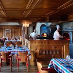 © Badrutt's Palace Hotel: Pizzeria Heuboden