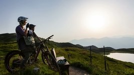 Hochalpine Bike-Tour Lescha: Von Murmeltieren, Panoramen und Höhentrails