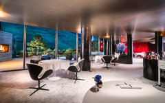 © 7132 Hotel: Restaurant Silver