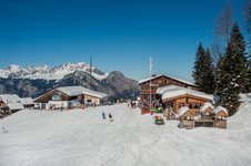 © Berghotel Alpina: Aussenansicht Winter
