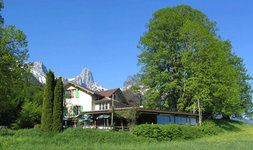 © Aussichtsrestaurant Hohlinden: Aussenansicht