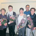 Die Geehrten (von links): Maria Steinauer (30 Jahre), Irma Betschart (40 Jahre),Claudine K&auml;lin, Sepp K&auml;lin und Brigitte K&auml;lin (10 Jahre). Bild zvg