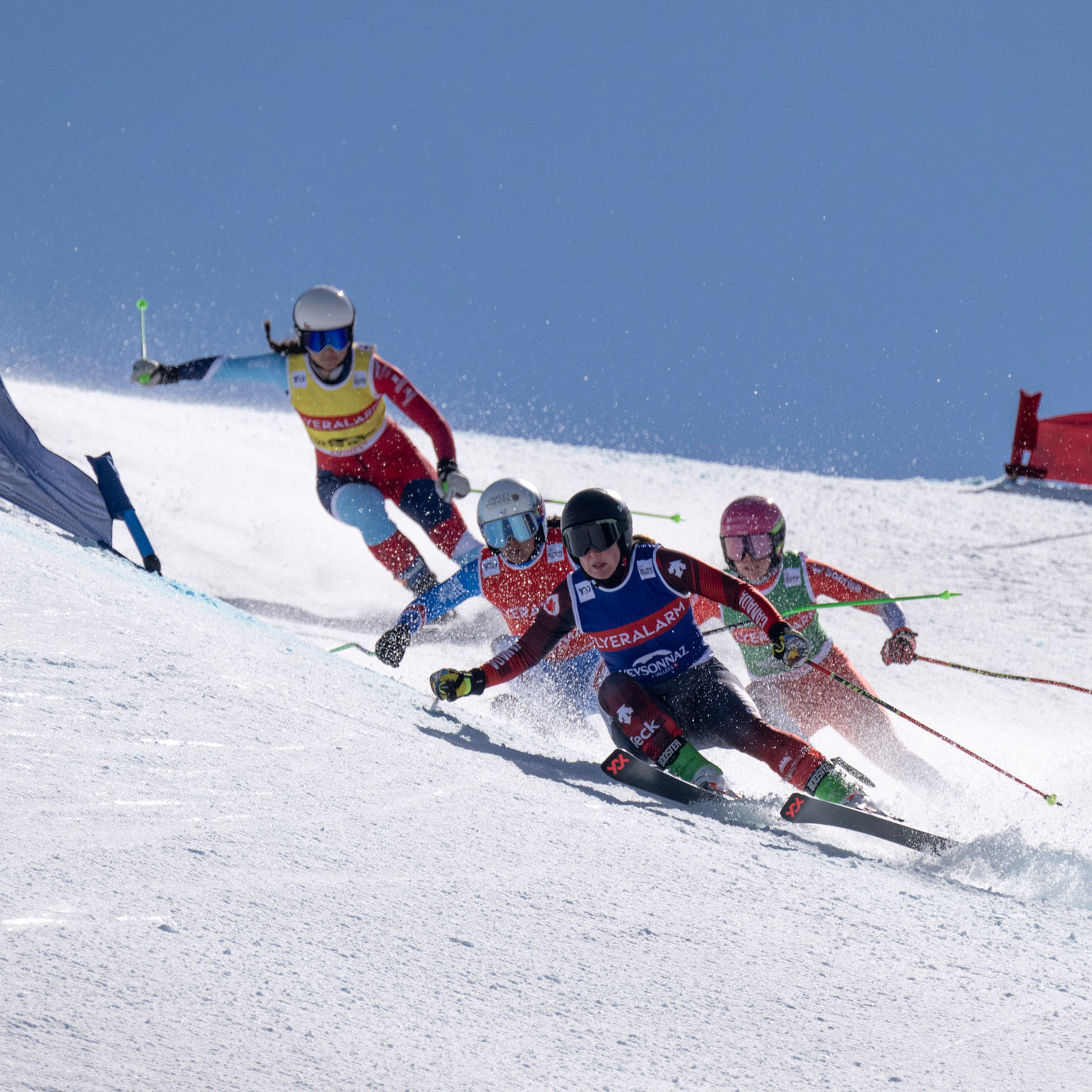 FIS SKI CROSS WC Veysonnaz_virage_2024_PHOTOSTEPHANBOEGLI (PHOTOSTEPHANBOEGLI / Swiss-Ski)