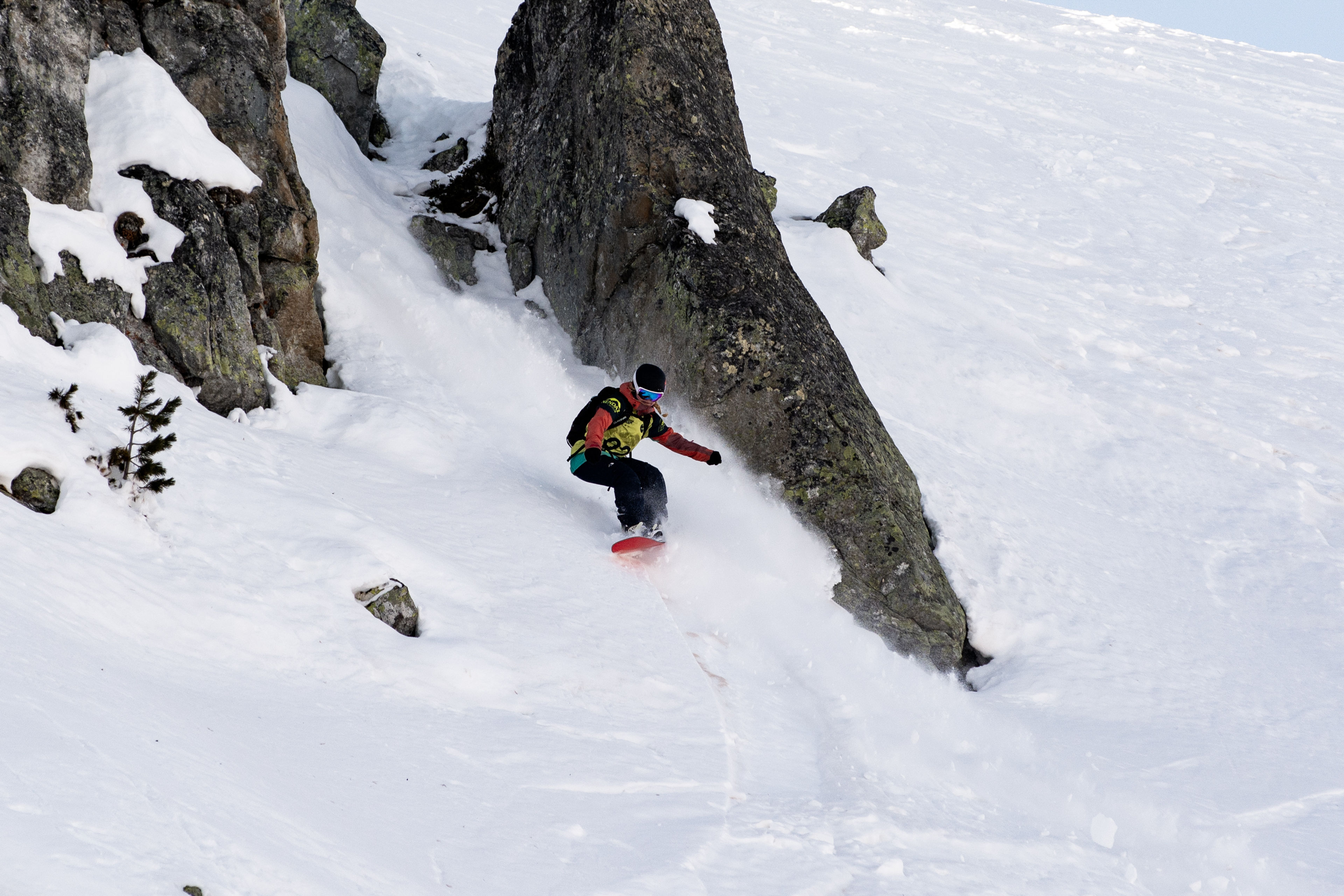 Nendaz_Freeride_Junior_snowboard_2021 (Lévy Loye)