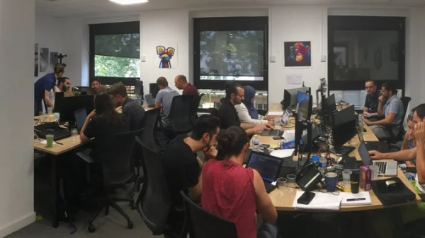 Event Cover Photo for LyonTechHub: Soirée des Communautés Tech de Lyon – Forum Ouvert & Apéro