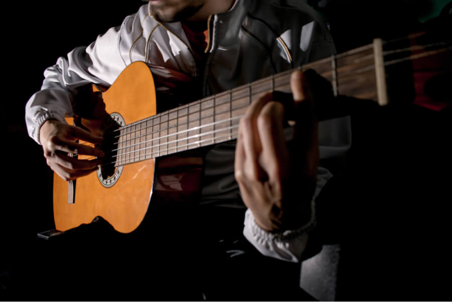 Consejos para aprender a tocar la guitarra