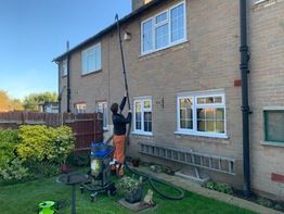 Cleaning Gutters Without a Ladder: A Safe and Efficient Method