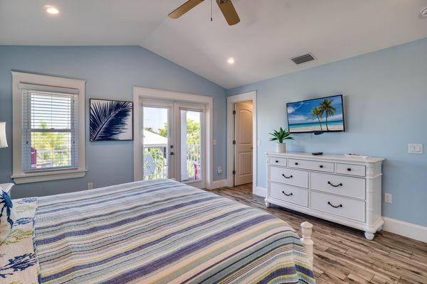 Primary Bedroom 3rd Floor - King Bed