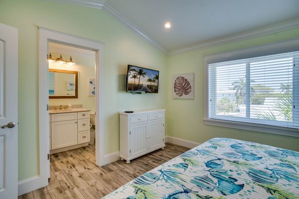 Bedroom 3 - King Bed