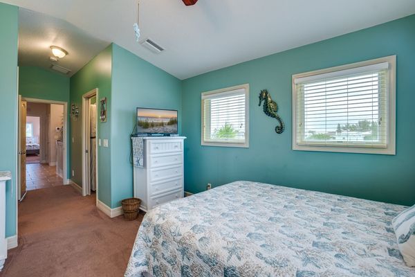 Bedroom 3 - Queen Bed, Twin Daybed with Pull-Out Twin