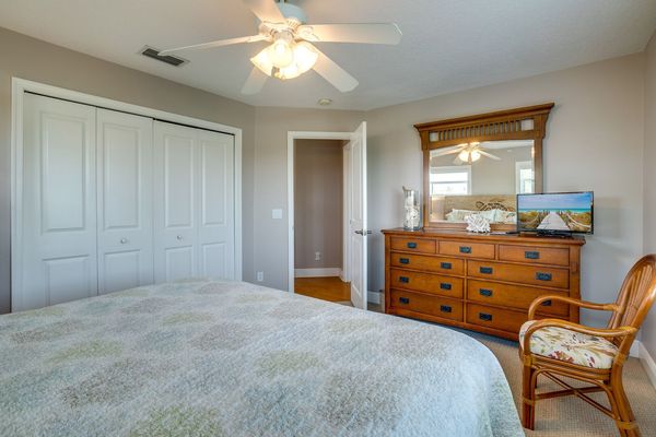 Bedroom 2 - King Bed