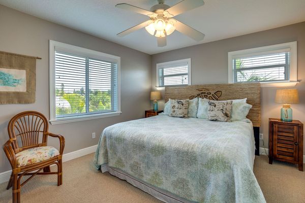 Bedroom 2 - King Bed