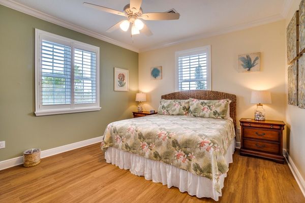 Upstairs Primary Bedroom - King Bed
