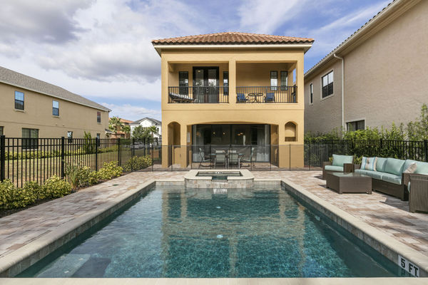 Vacation with peace of mind with this child safety fence