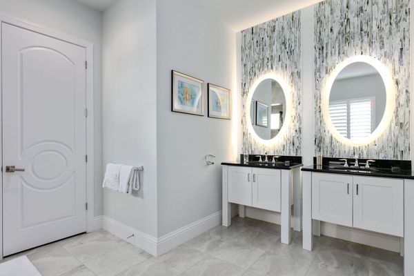 The Atlantic Adventure Suite en-suite bathroom